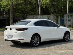 2021 Mazda Mazda3 2.0L AT, белый — фото 10