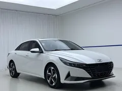 2022 Hyundai Elantra 1.5L CVT LUX Premium, белый — фото 3