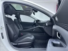 2022 Hyundai Elantra 1.5L CVT LUX Premium, белый — фото 8