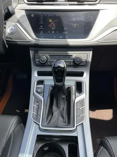 2021 Geely Emgrand UP 1.5L CVT, белый — фото 9