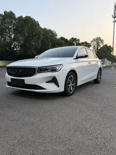 2023 Geely Emgrand 1.5L CVT Luxury Champion 4th Gen, белый — фото 1