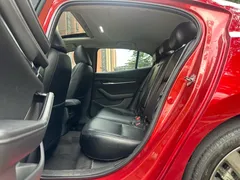 2021 Mazda Mazda3 2.0L AT, красный — фото 11