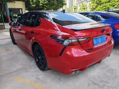 2022 Toyota Camry 2.0S Knight, красный — фото 5