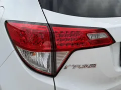 2022 Honda Vezel 1.5L CVT Elite, белый — фото 14