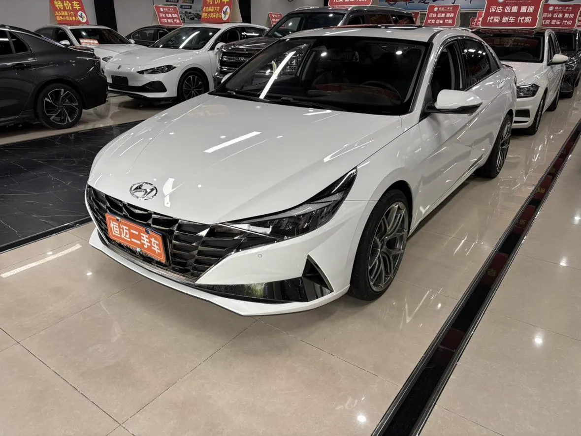 2021 Hyundai Elantra 1.5L CVT Leading GLS