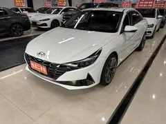 2021 Hyundai Elantra 1.5L CVT Leading GLS, белый — фото 1