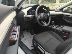 2023 Mazda Mazda3 2.0L AT, белый — фото 10