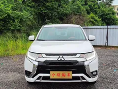 2021 Mitsubishi Outlander 2.0L 2WD 5-seat, белый — фото 2