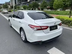 2022 Toyota Camry 2.0GVP Leading, белый — фото 4