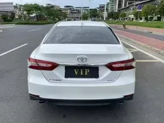 2022 Toyota Camry 2.0GVP Leading, белый — фото 5