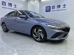 2023 Hyundai Elantra 1.5L CVT LUX Premium, синий — фото 3