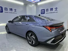2023 Hyundai Elantra 1.5L CVT LUX Premium, синий — фото 6