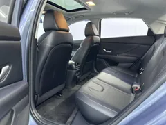 2023 Hyundai Elantra 1.5L CVT LUX Premium, синий — фото 9