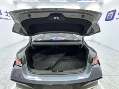2023 Hyundai Elantra 1.5L CVT LUX Premium, синий — фото 12