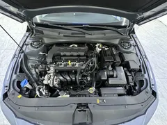2023 Hyundai Elantra 1.5L CVT LUX Premium, синий — фото 17
