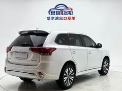 2021 Mitsubishi Outlander 2.0L 2WD 5 Seats, белый — фото 4