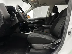 2021 Mitsubishi Outlander 2.0L 2WD 5 Seats, белый — фото 13