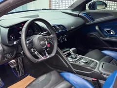 2021 Audi R8, синий — фото 5