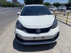 2021 Honda Fit 1.5L CVT, белый — фото 3