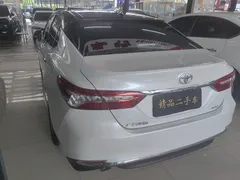 2023 Toyota Camry 2.0GVP Leading, белый — фото 6
