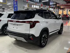 2023 Kia Seltos 1.5L IVT Premium, белый — фото 8