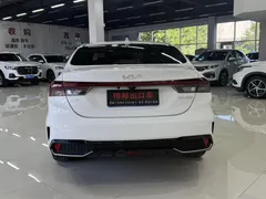 2023 Kia Cerato 1.5L IVT Luxury, белый — фото 5