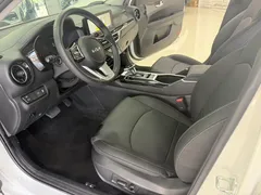 2023 Kia Cerato 1.5L IVT Luxury, белый — фото 7