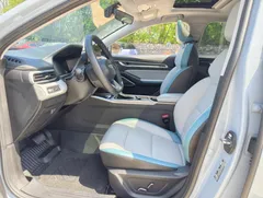 2023 Geely Emgrand 4th Gen Champion 1.5L CVT Flagship — фото 4