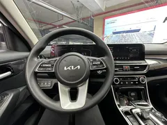 2023 Kia Seltos 1.5L IVT Luxury, белый — фото 7
