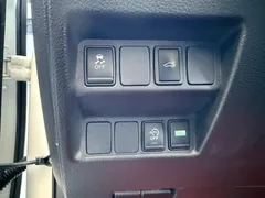 2022 Nissan X-Trail 2.0L 2WD Premium, белый — фото 14