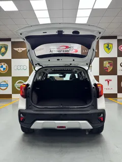 2023 Kia Seltos 1.5L IVT Luxury, белый — фото 17