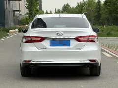 2023 Toyota Camry 2.0G Luxury, белый — фото 5