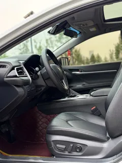 2023 Toyota Camry 2.0G Luxury, белый — фото 15