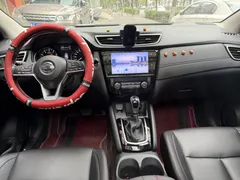 2022 Nissan Qashqai 2.0L XV Prem Luxury, красный — фото 10