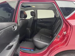 2023 Nissan Tiida 1.6L CVT, красный — фото 13
