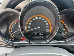2022 Toyota Yaris L Zhixuan X 1.5L CVT Luxury Plus, белый — фото 13