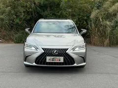 2021 Lexus ES 200 Excellence — фото 2