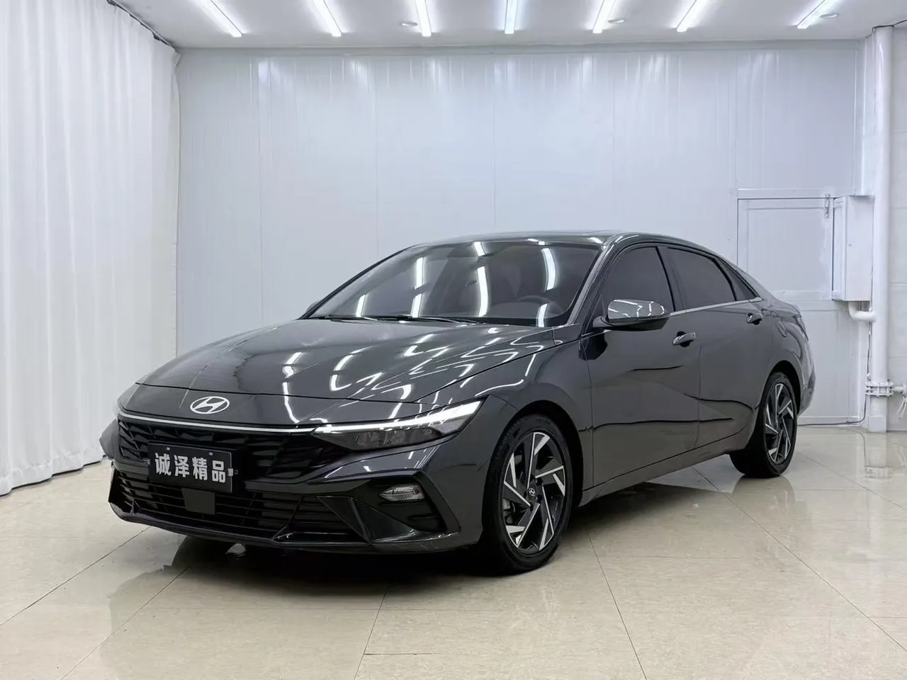 2023 Hyundai Elantra 1.5L CVT LUX Premium