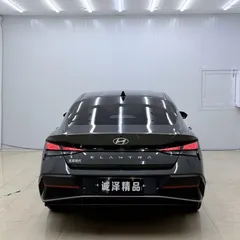 2023 Hyundai Elantra 1.5L CVT LUX Premium — фото 5
