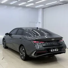 2023 Hyundai Elantra 1.5L CVT LUX Premium — фото 6