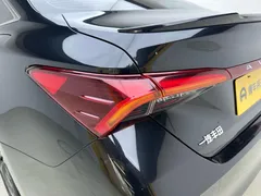 2022 Toyota Avalon 2.5L Touring Premium, чёрный — фото 18