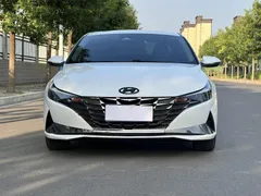 2022 Hyundai Elantra 1.5L CVT LUX Premium, белый — фото 2