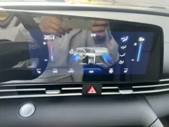 2022 Hyundai Elantra 1.5L CVT LUX Premium, белый — фото 12