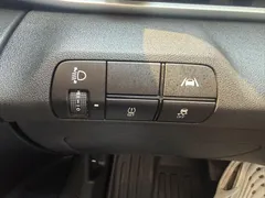 2022 Hyundai Elantra 1.5L CVT LUX Premium, белый — фото 12