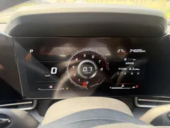 2022 Hyundai Elantra 1.5L CVT LUX Premium, белый — фото 19