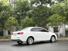 2021 Geely Emgrand UP 1.5L CVT, белый — фото 6