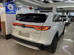 2023 Honda Vezel 1.5L CVT Tech, белый — фото 8