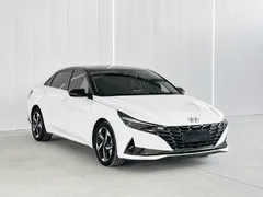 2022 Hyundai Elantra 1.5L CVT LUX Premium, белый — фото 3