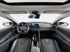 2022 Hyundai Elantra 1.5L CVT LUX Premium, белый — фото 11
