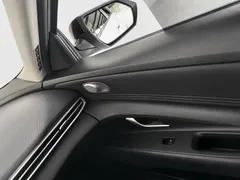 2022 Hyundai Elantra 1.5L CVT LUX Premium, белый — фото 23